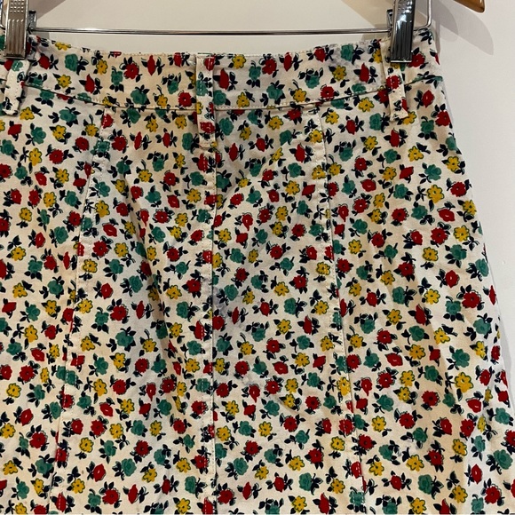 J.crew mercantile mini skirt with cream, red, yellow and green floral patterns. - Picture 7 of 7